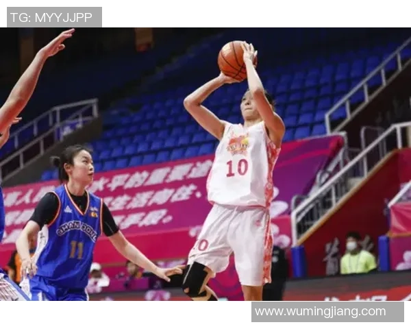 上海足球队在邀请赛中以96分稳居积分榜首位，展现强劲实力