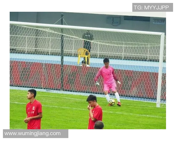 北京市中学生耐克杯足球赛激发青春活力展现校园足球风采